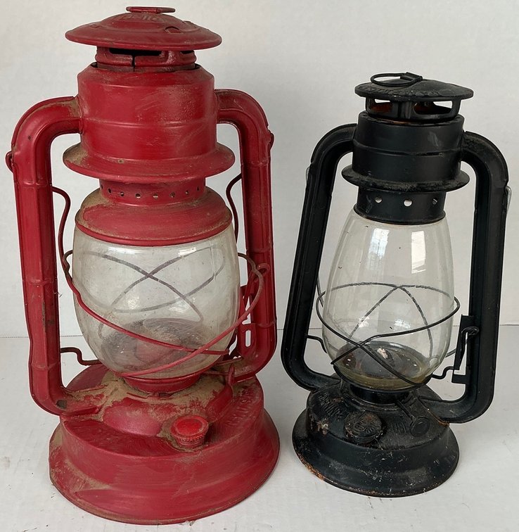 Dietz No 2 D-Lite and Lamplight Farms Metal Kerosene Lanterns