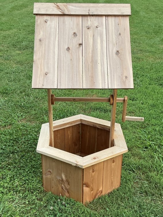 Decorative Natural Cedar Wooden Wishing Well Garden Planter Outdoor Decor