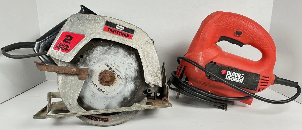 Craftsman Circular Saw and Black & Decker Jigsaw Power Tool Lot