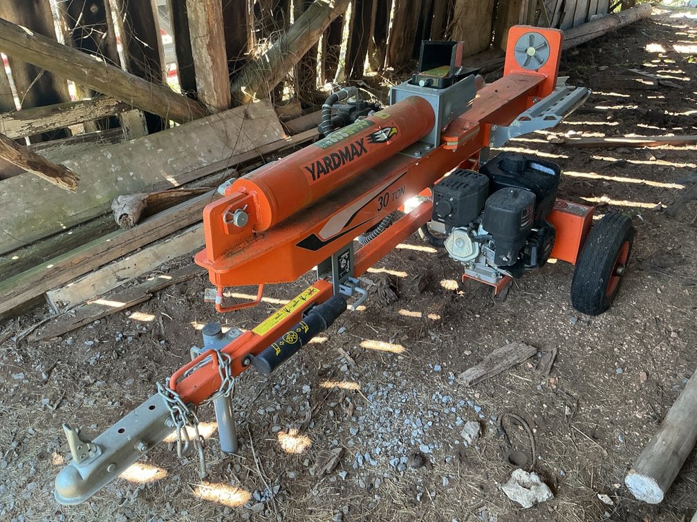 Yardmax YU3066 30 Ton Gas Powered Hydraulic Log Splitter