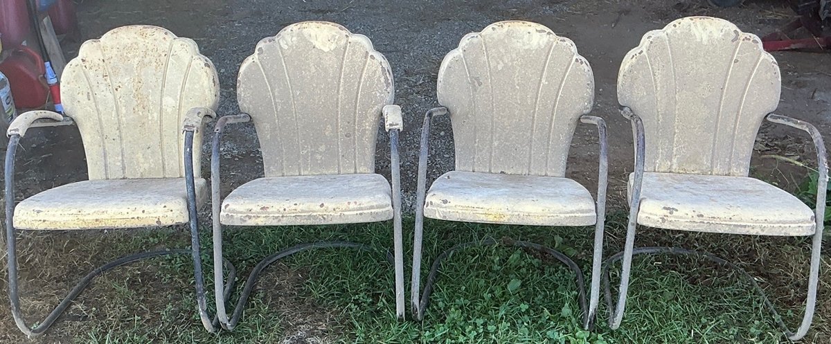 Set of Four Metal Shellback Lawn Chairs Outdoor Patio Furniture