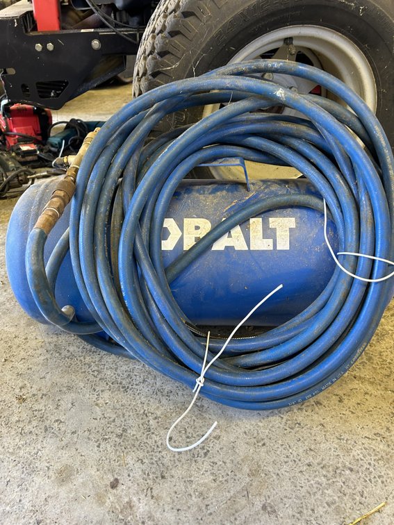 Image for FAR 764 - LIVE AUCTION in Moneta - TOOLS, TRACTORS, FARM EQUIPMENT, CARS & MUCH MORE!