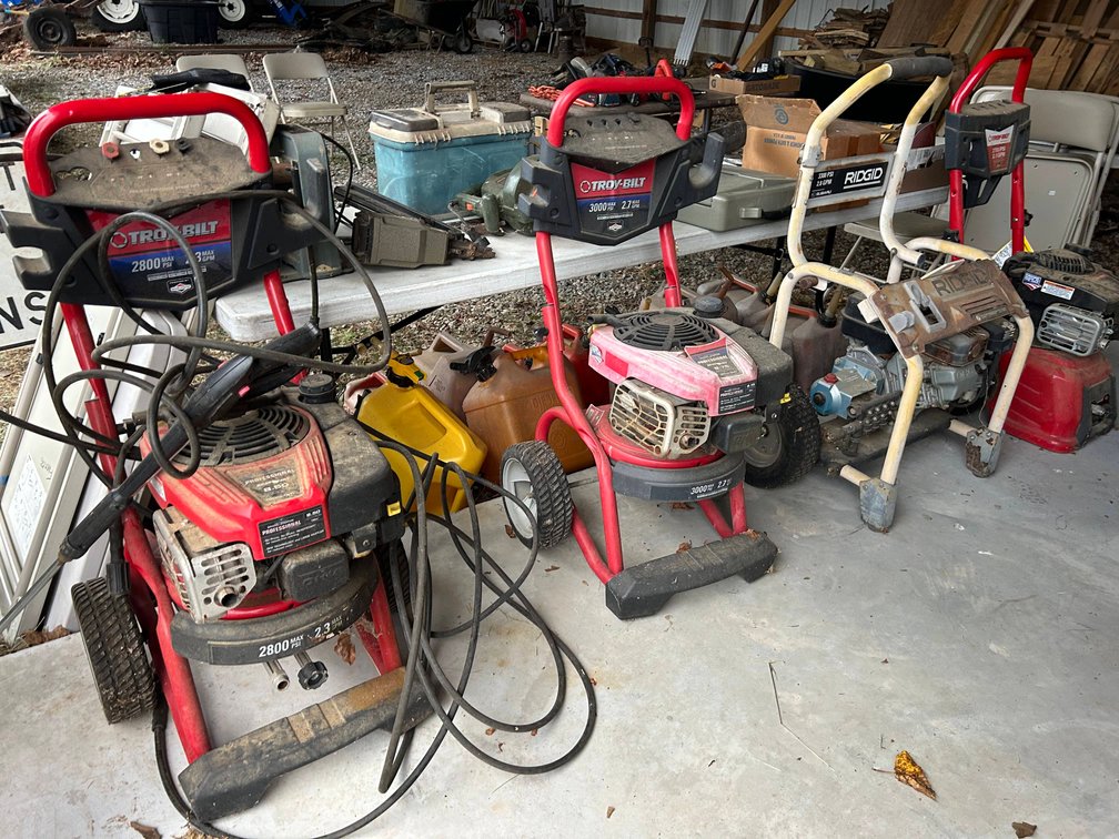 Image for FAR 764 - LIVE AUCTION in Moneta - TOOLS, TRACTORS, FARM EQUIPMENT, CARS & MUCH MORE!