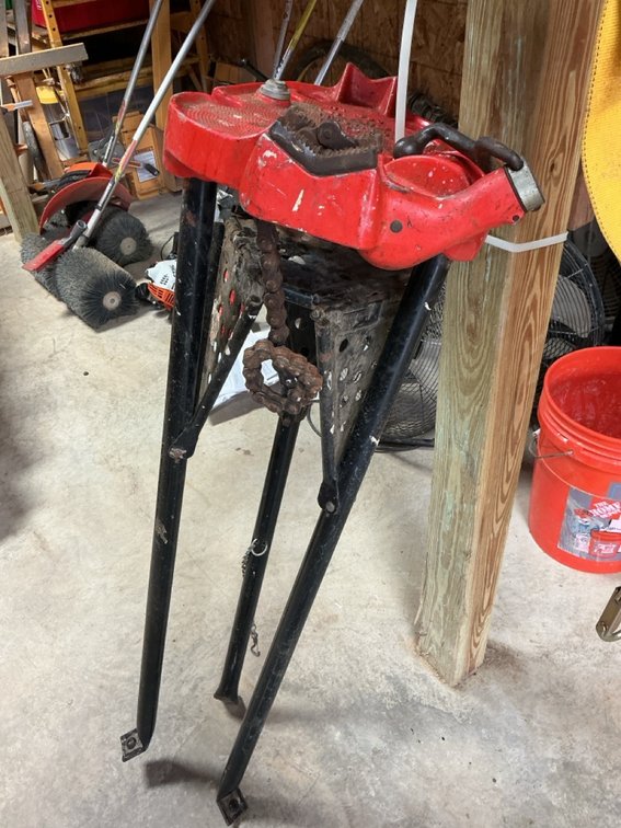 Ridgid No 450 Tristand Portable Chain Vise Pipe Stand