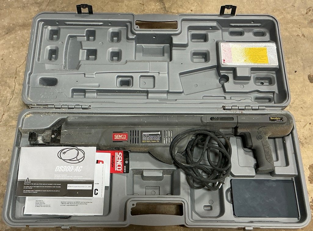 SENCO DuraSpin DS300-AC Corded Collated Screw Fastening System With Case