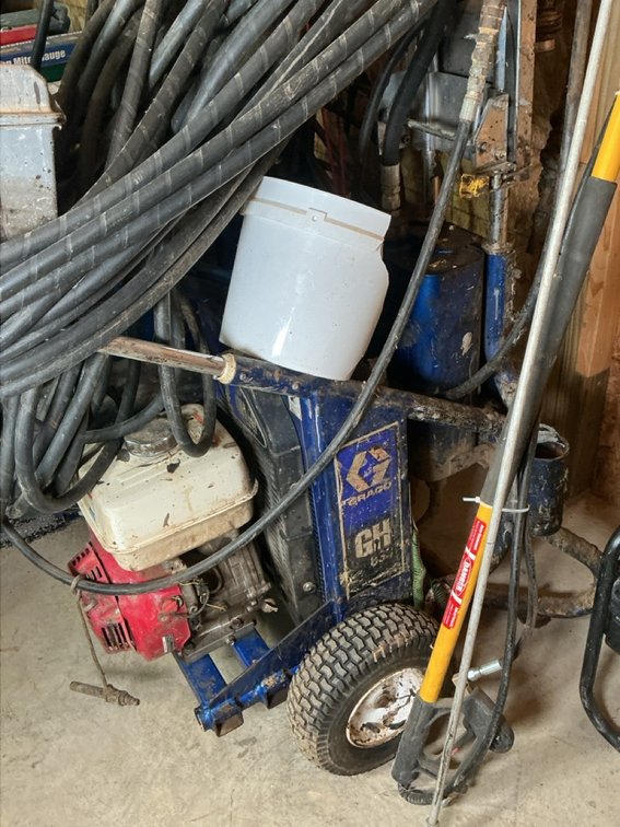 Graco GH 833 Gas Hydraulic Airless Sprayer Honda GX390