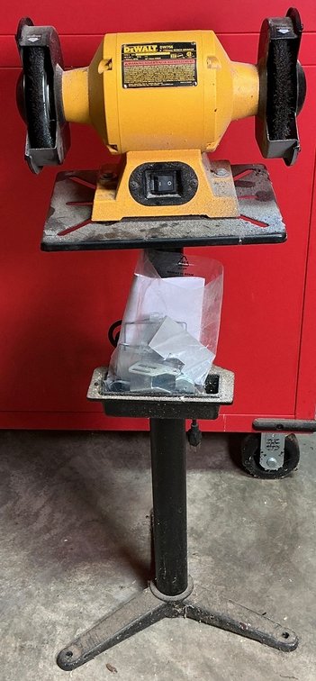 DEWALT DW756 6-Inch Heavy-Duty Bench Grinder with Pedestal Stand
