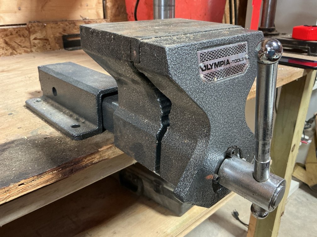 Cast Iron Hitch Vise