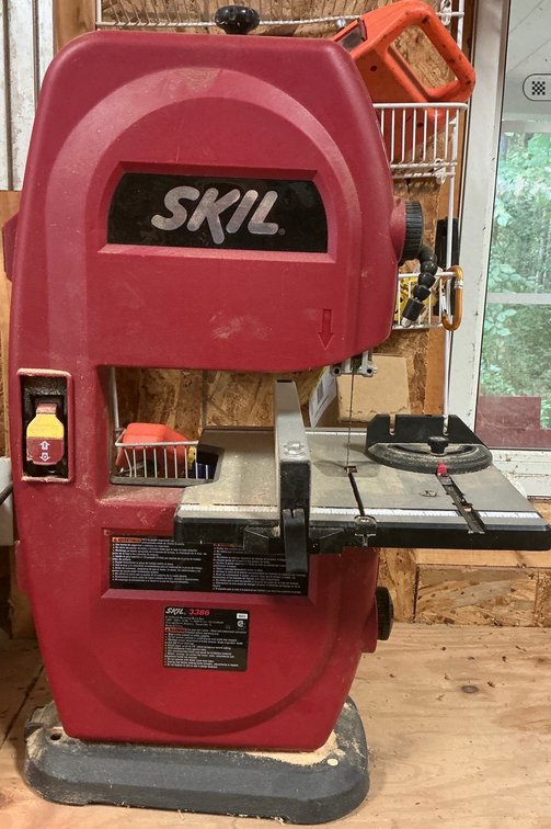 Skil 9-Inch Benchtop Band Saw with Flexible Work Light