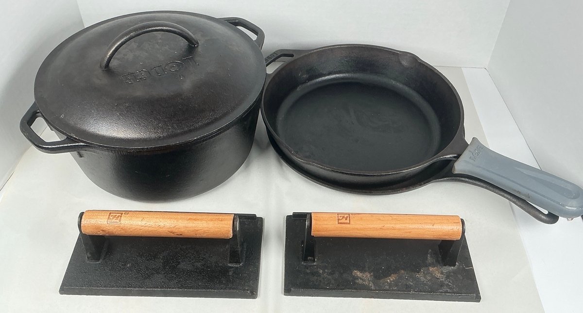 Lodge Cast Iron Cookware Set Dutch Oven Skillet Griddle Presses