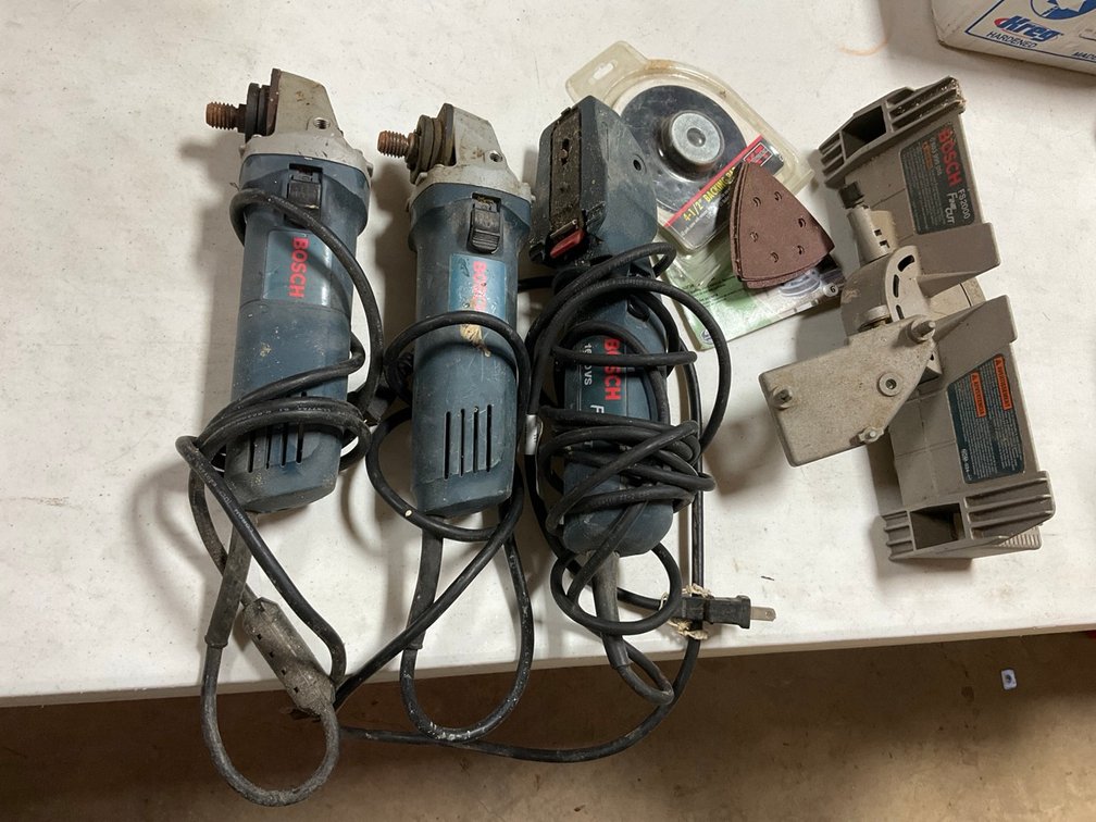 Bosch Power Tools Lot Angle Grinders and 1640VS FineCut Saw
