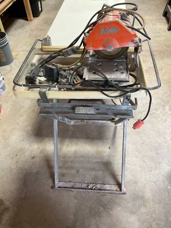 MK Diamond MK-660 Electric Wet Tile Saw with Folding Stand