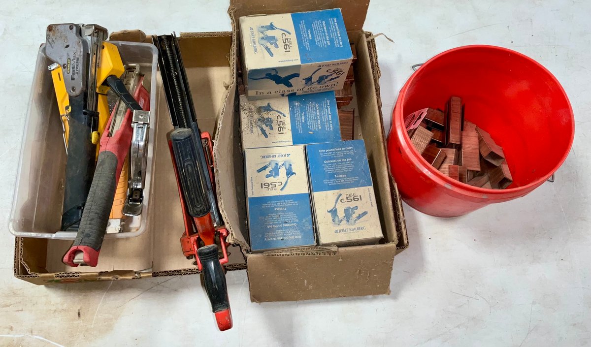 Carton Closing Stapler, Hammer Tackers & Staples