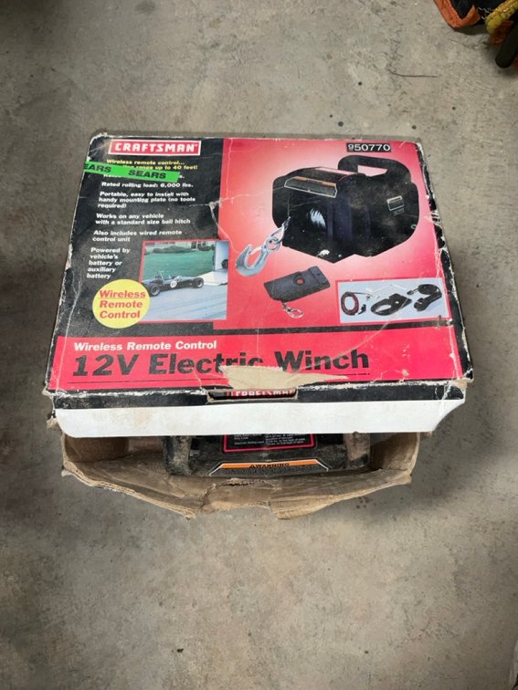 Craftsman 12V DC Wireless Remote Control Electric Winch 950770
