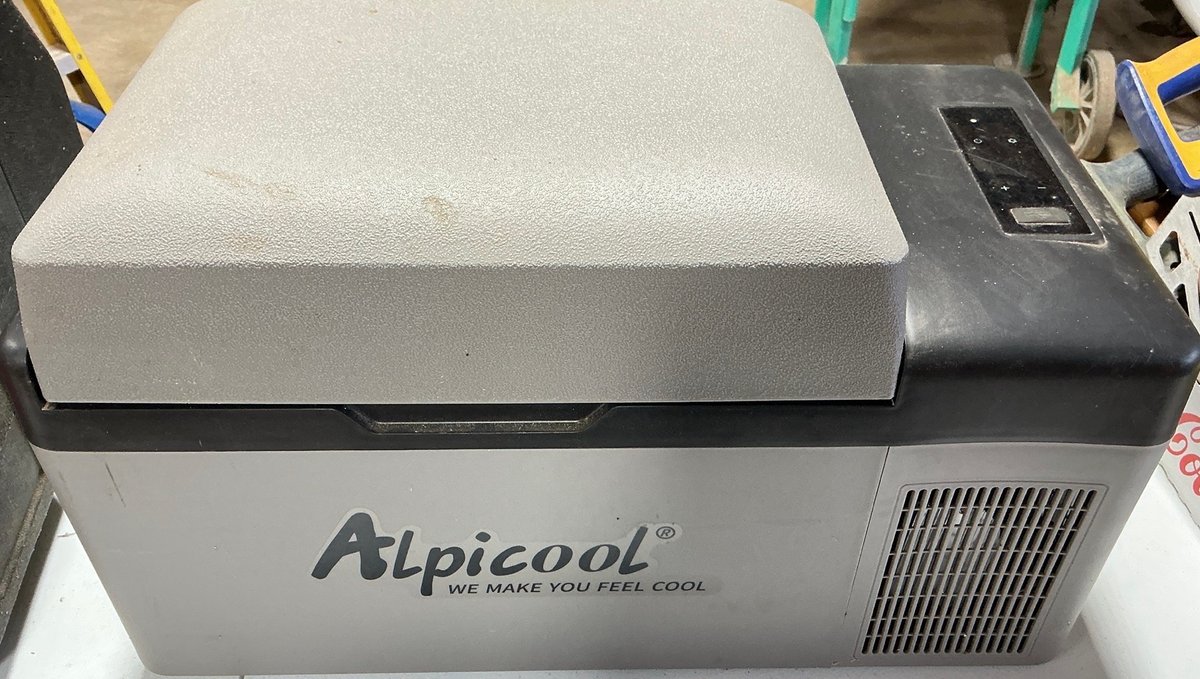 Portable Refrigerator Freezer Unit with Cords