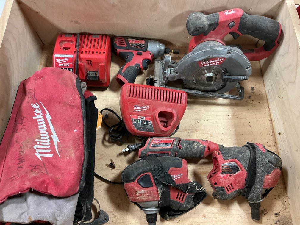 Milwaukee Power Tools