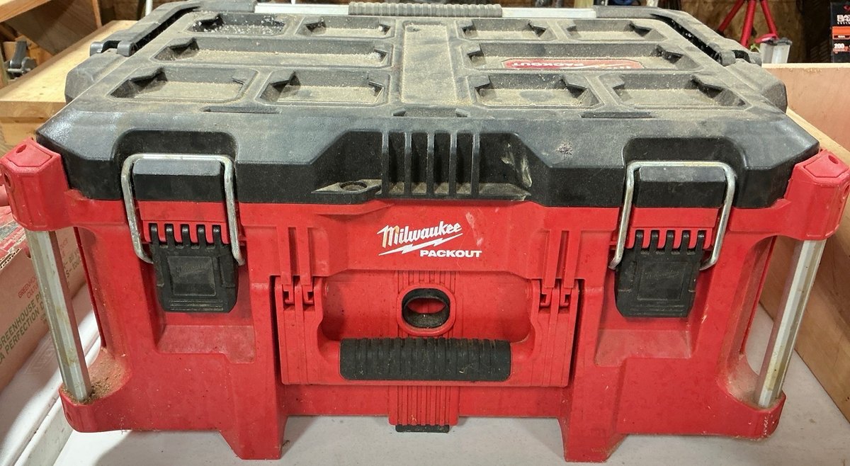 Milwaukee PACKOUT 22-Inch Large Portable Tool Box Case