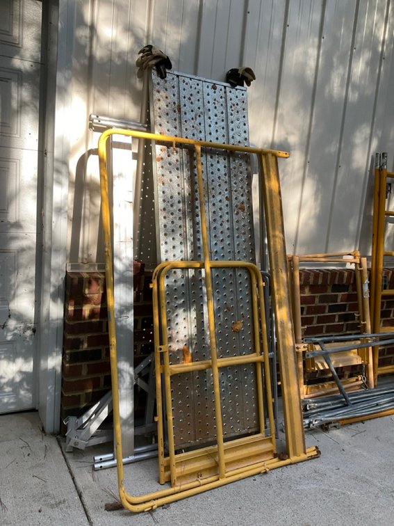 Modular Steel Scaffolding System with Frames, Walk Board and Screw Jacks