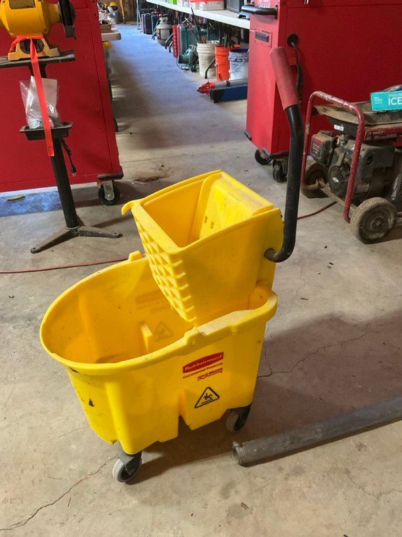 Rubbermaid Commercial Products WaveBrake Yellow Mop Bucket Combo