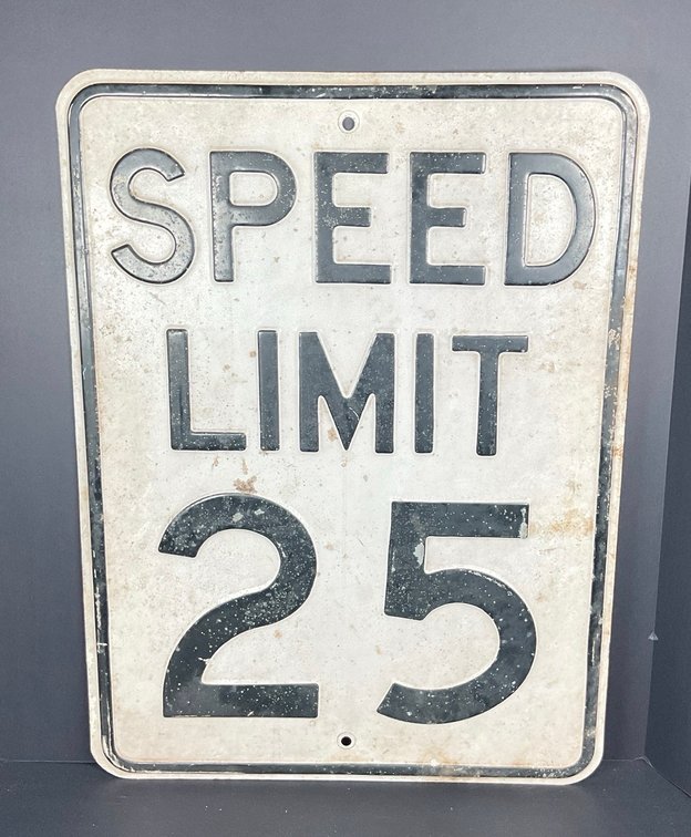25 Mile an Hour Speed Limit Sign