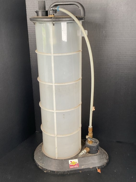 Pneumatic Fluid Evacuator