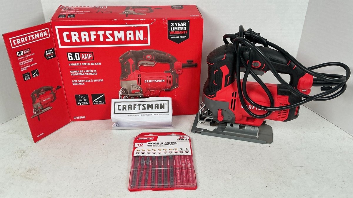 Craftsman Jig Saw With Diablo Blades