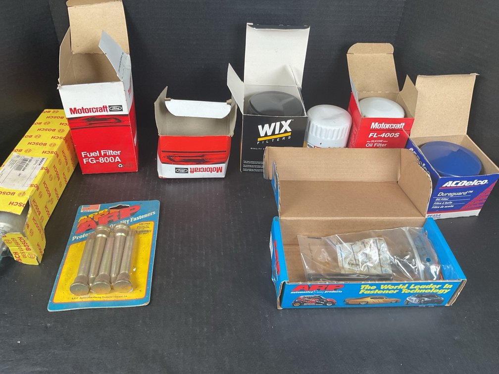 Assortment Of Automotive Engine Hardware