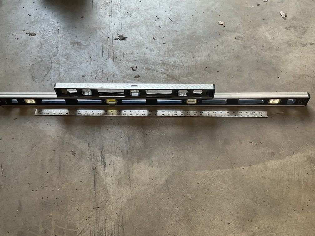 Leveler And Ruler
