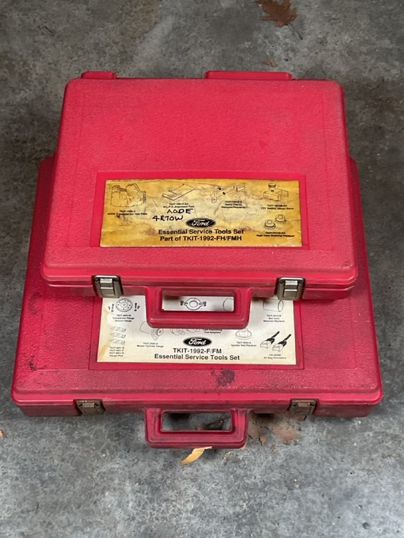 Ford Essential Service TKIT 1992