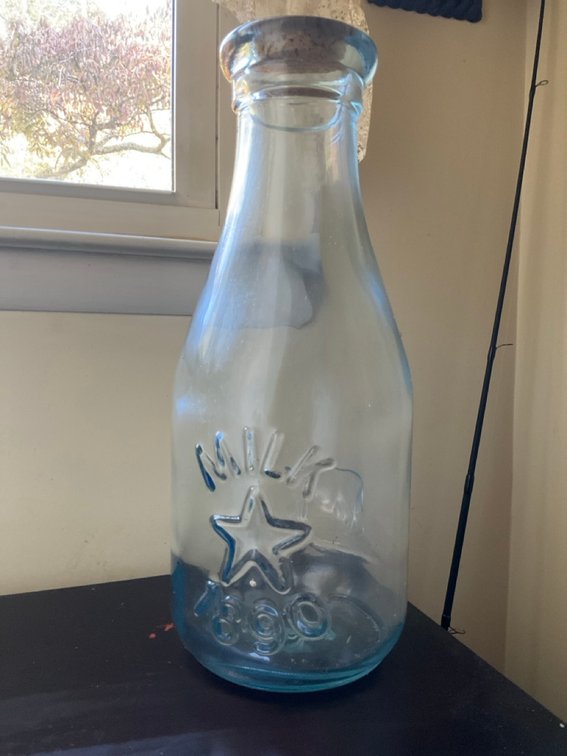 Large Embossed Milk 1890 Star Glass Dairy Bottle with Stopper