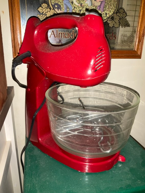 Hamilton Beach Power Deluxe Six Speed Stand Mixer Red