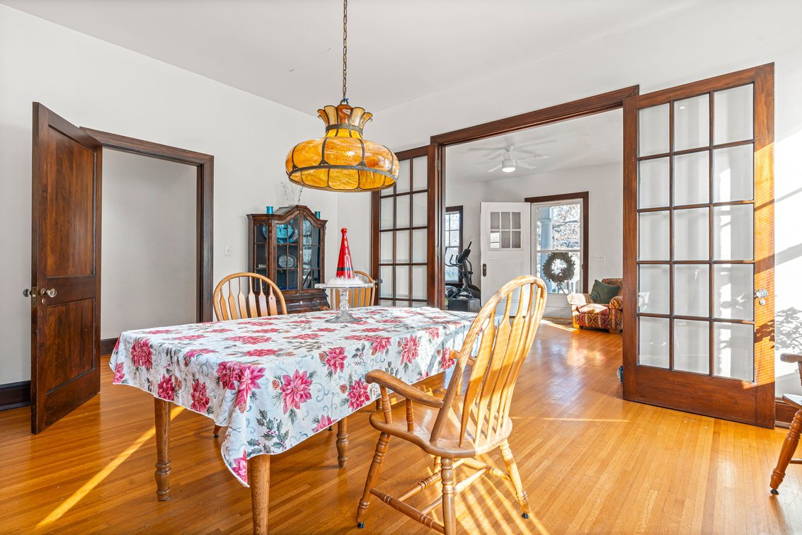 Image for 160 N Galt Ave-ONLINE AUCTION ONLY-BIDDING HAS STARTED