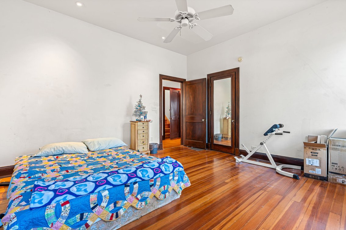 Image for 160 N Galt Ave-ONLINE AUCTION ONLY-BIDDING HAS STARTED