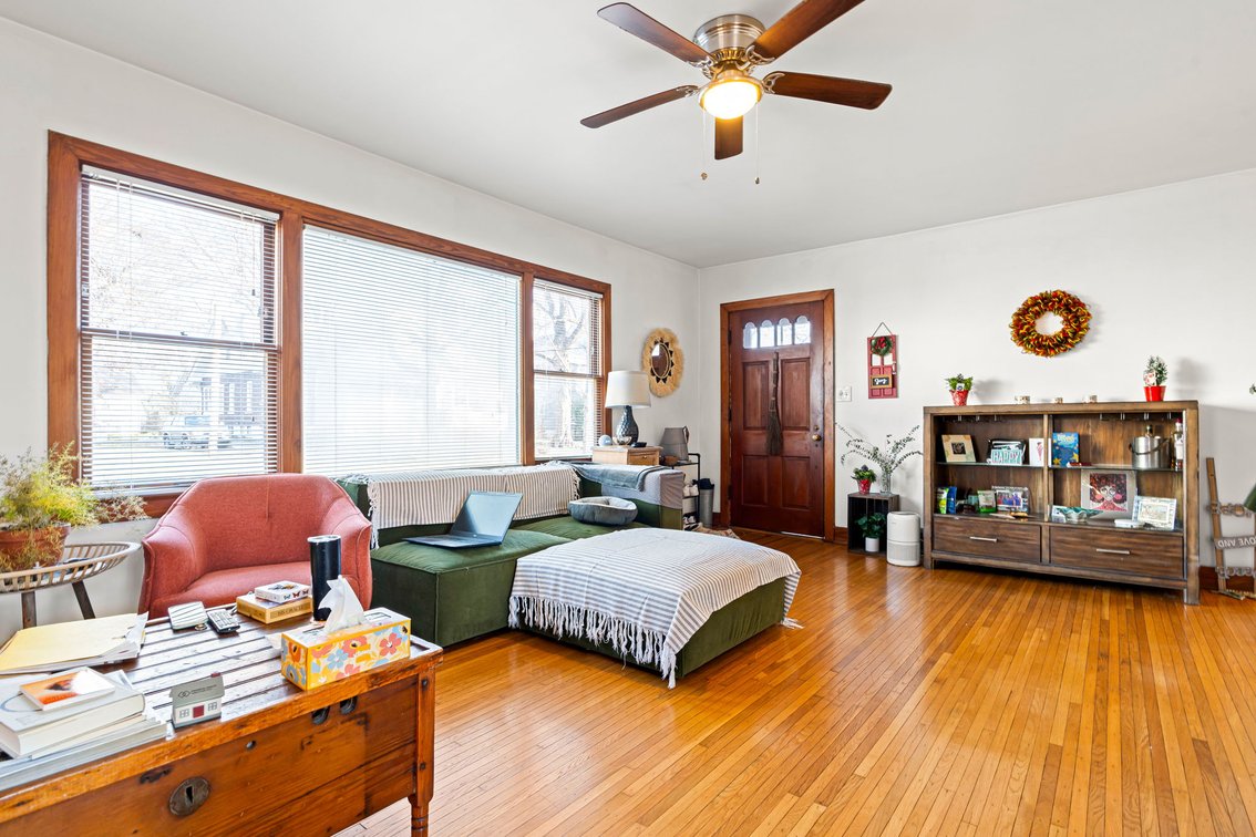 Image for 164 N Galt Ave-ONLINE AUCTION ONLY-BIDDING HAS STARTED