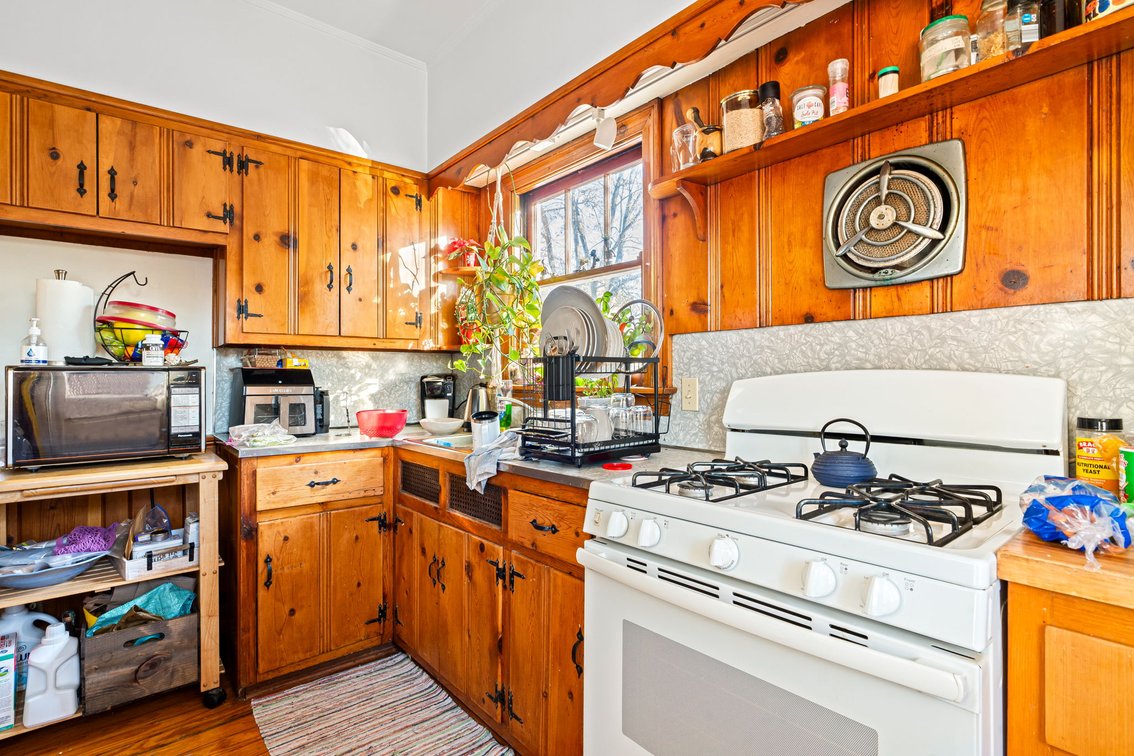 Image for 164 N Galt Ave-ONLINE AUCTION ONLY-BIDDING HAS STARTED