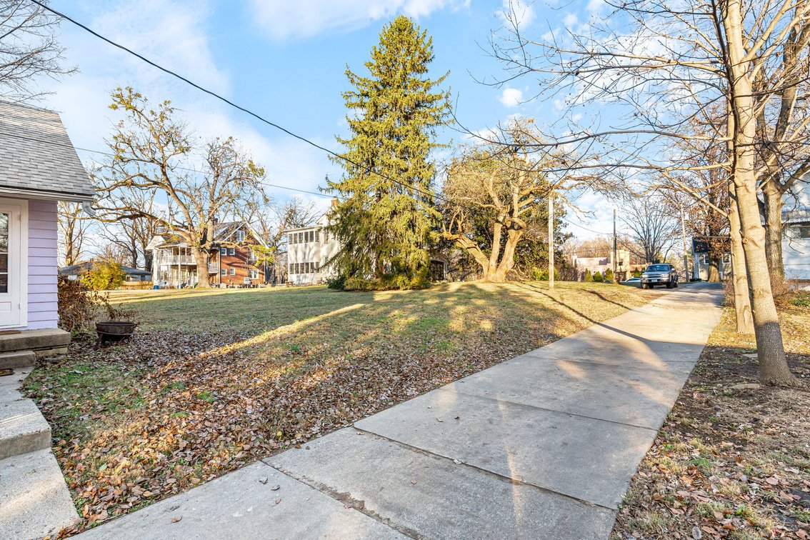 Image for 164 N Galt Ave-ONLINE AUCTION ONLY-BIDDING HAS STARTED