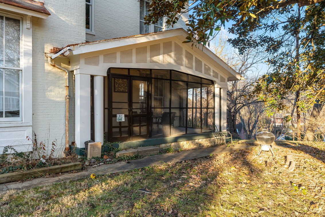 Image for 168 N Galt Ave-ONLINE AUCTION ONLY-BIDDING HAS STARTED