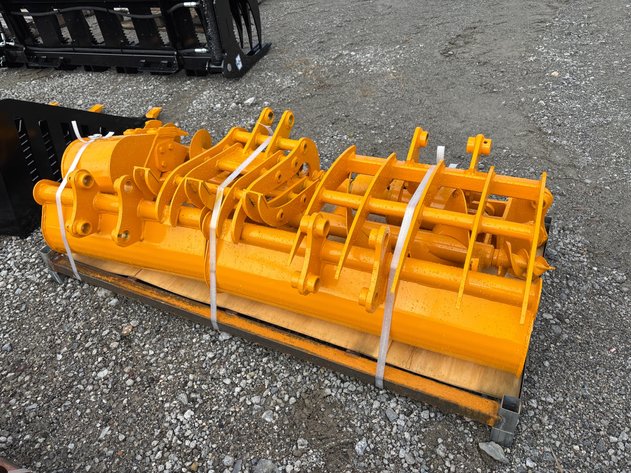 Image for E1p. 2026 Unused GIYI QTY (8) CAT 301 Excavator Attachment