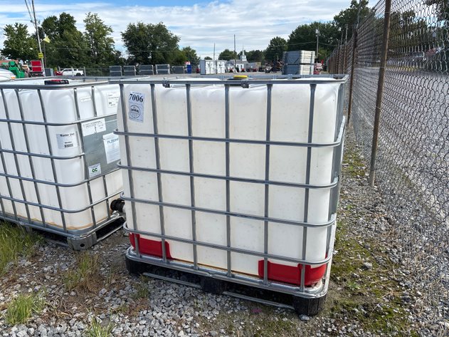Image for E1p. Poly tote in cage