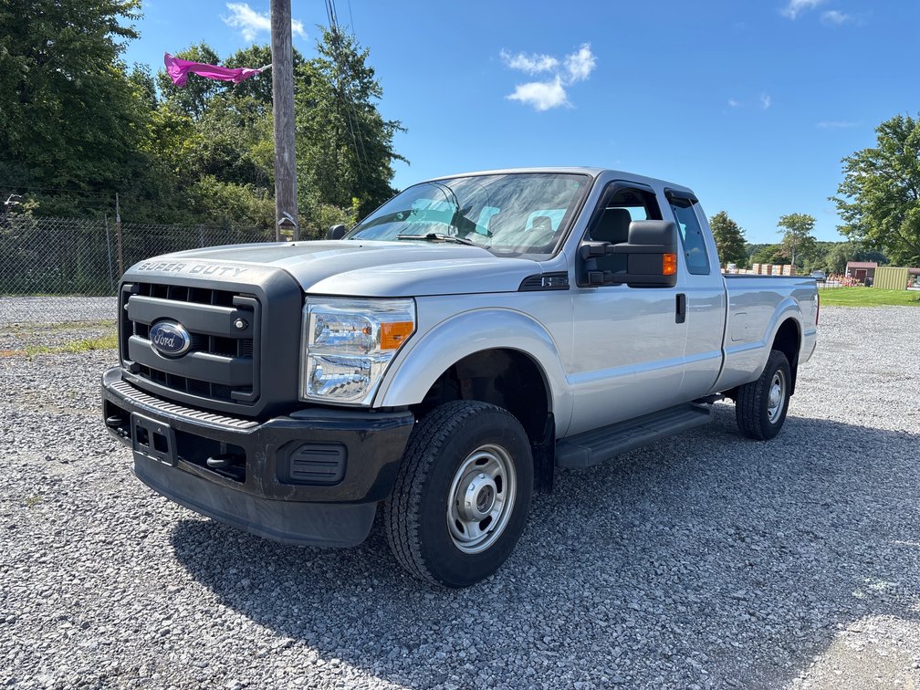 2015 Ford F-250 4x4 ext cab Pickup Truck