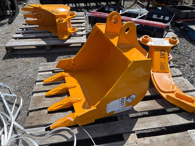 Image for E1p. 2026 Unused GIYI CAT305 Excavator Bucket - [Excavator Attachments]