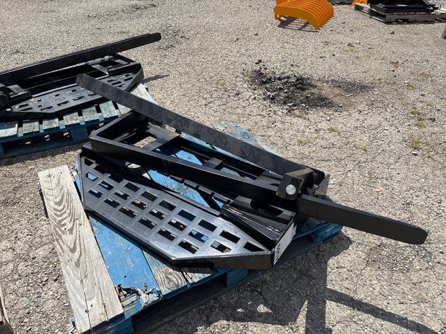 Image for 2026 Unused GIYI Skid Steer Forks - [Skid Steer Attachments]