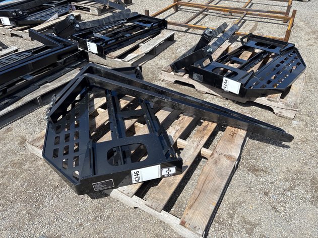 Image for 2026 Unused GIYI Skid Steer Forks - [Skid Steer Attachments]