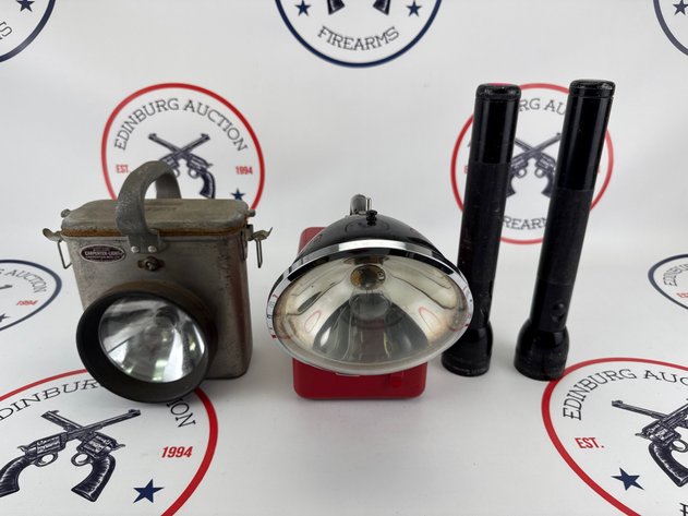 Image for (2) Maglites and (2) Vintage Lights