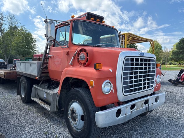 Image for 1986 Ford 8000 Truck