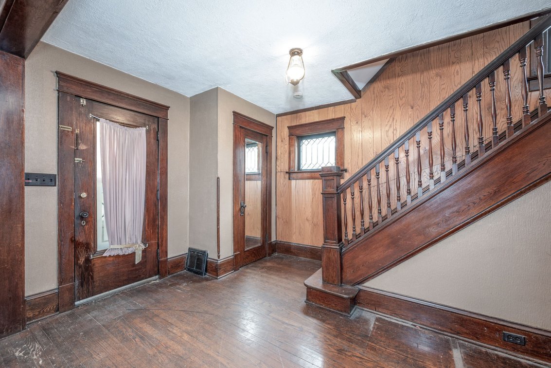 Image for REAL ESTATE AUCTION • 267 RIDDLE RAVENNA OH 44266