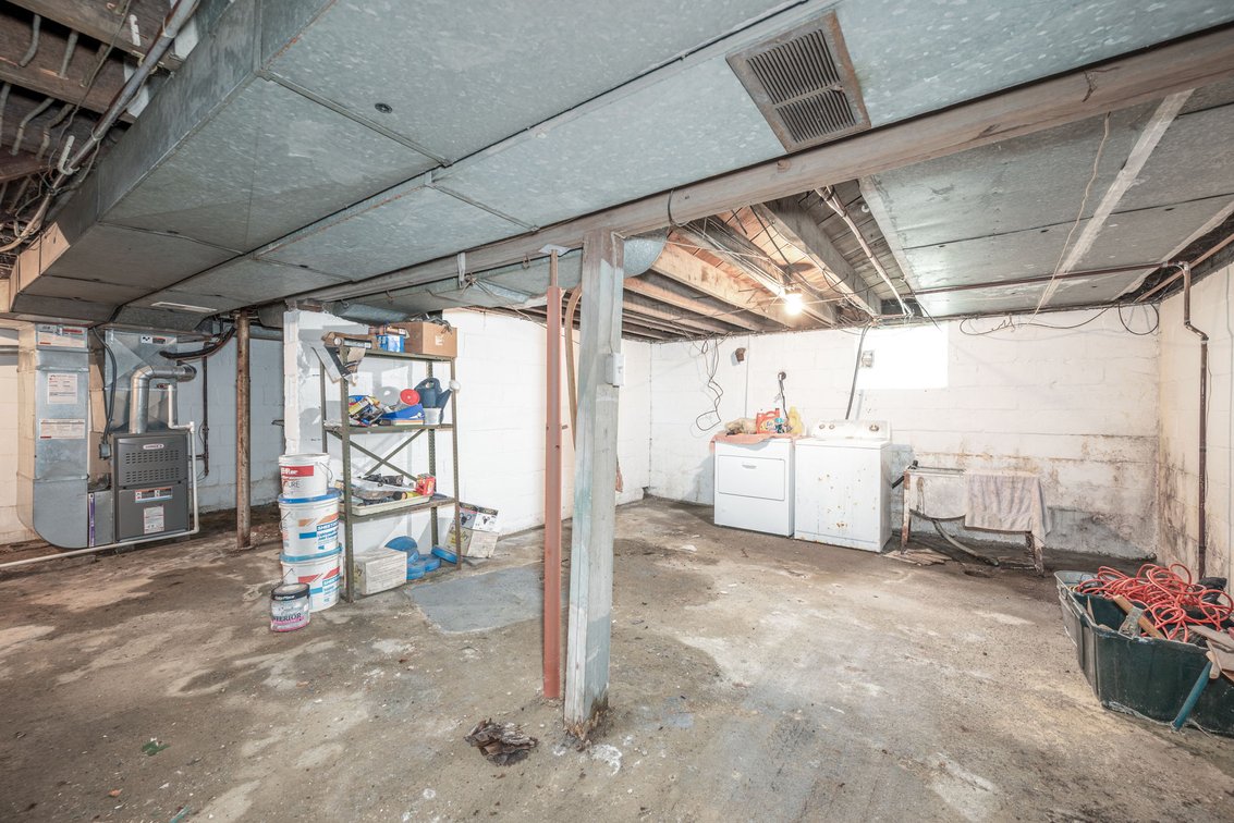 Image for REAL ESTATE AUCTION • 267 RIDDLE RAVENNA OH 44266