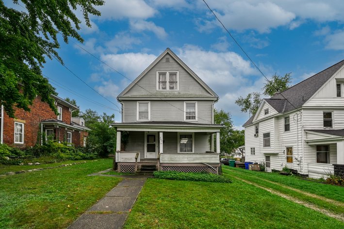 Image for REAL ESTATE AUCTION • 267 RIDDLE RAVENNA OH 44266