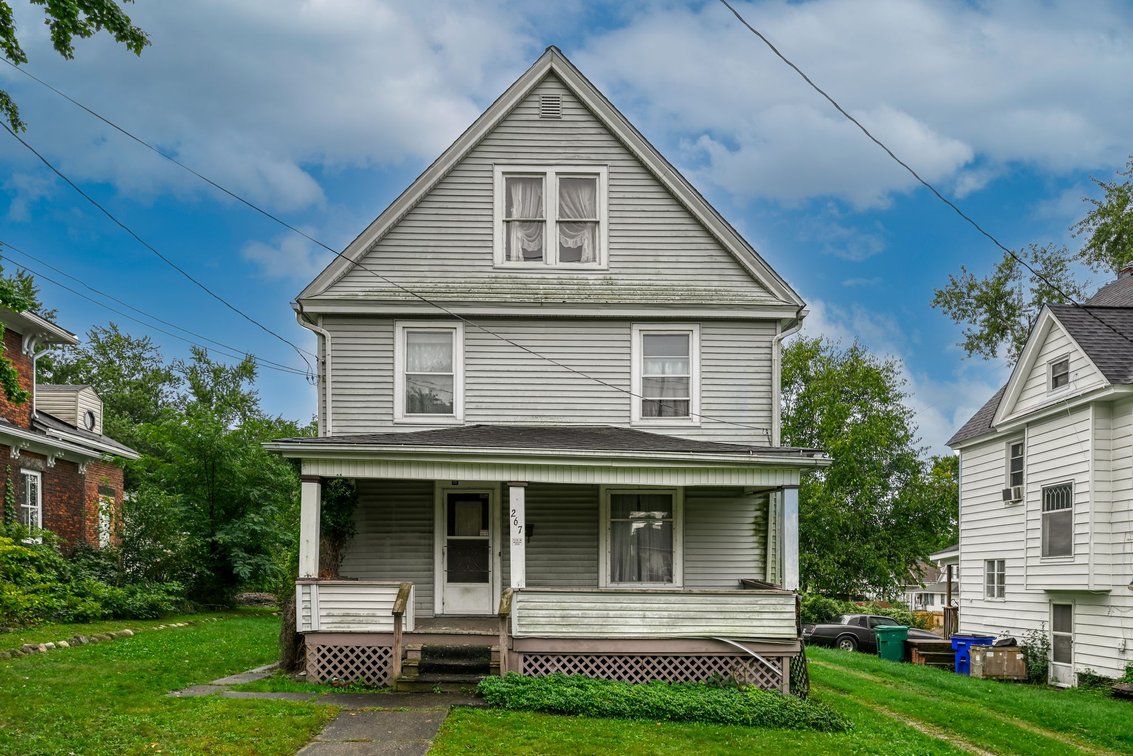 Image for REAL ESTATE AUCTION • 267 RIDDLE RAVENNA OH 44266