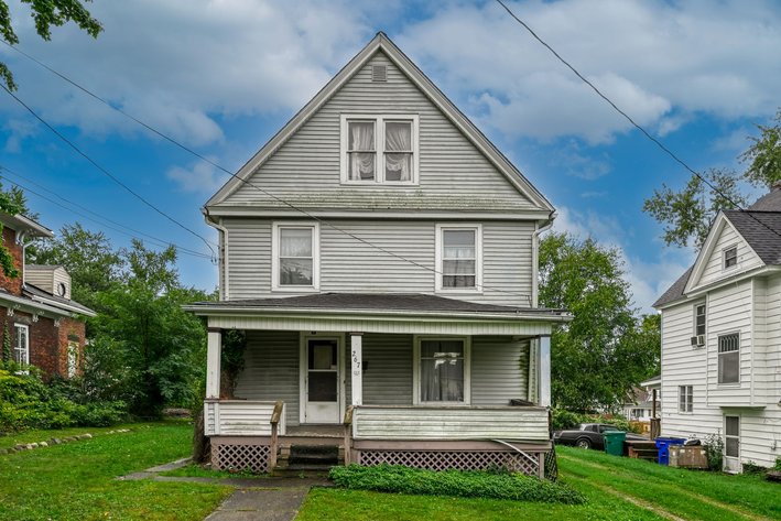 Image for REAL ESTATE AUCTION • 267 RIDDLE RAVENNA OH 44266